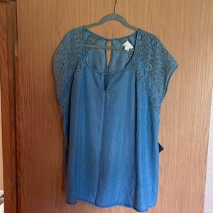 AVA & VIV Denim Shirt with Lace Sleeves (NWT)